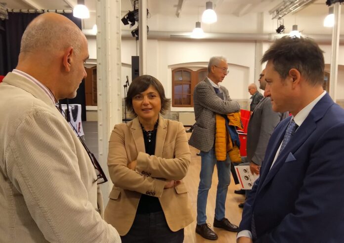 Il giudice di Cassazione Nicola De Marinis, l'on. Debora Serracchiani e il presidente Ona, l'avvocato Ezio Bonanni