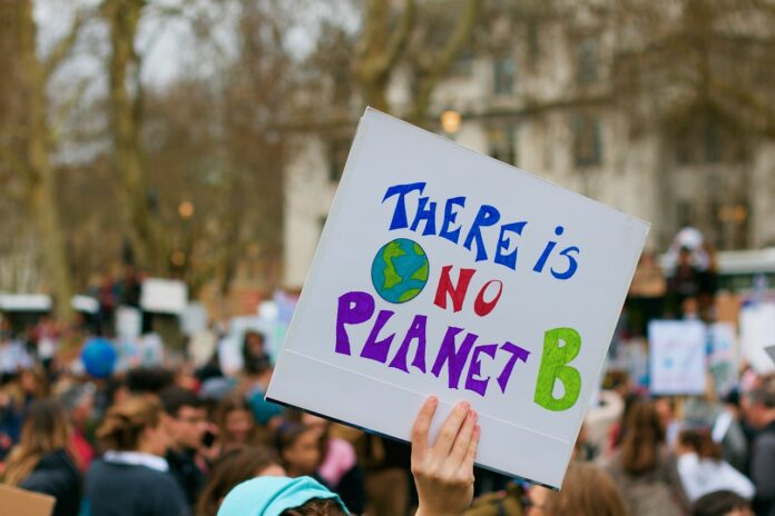neutralità climatica, cartello non c'è un pianeta B