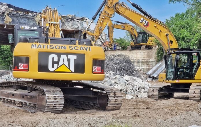 natison scavi, caterpillar, Cormons demolizione