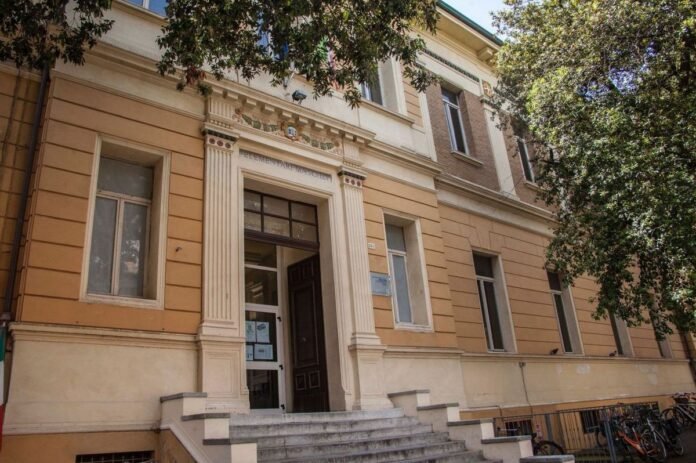 salute degli studenti, Mengaroni Pesaro