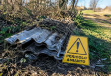 amianto abbandonato, immagine free esclusivamente decorativa di accompagnamento alla notizia